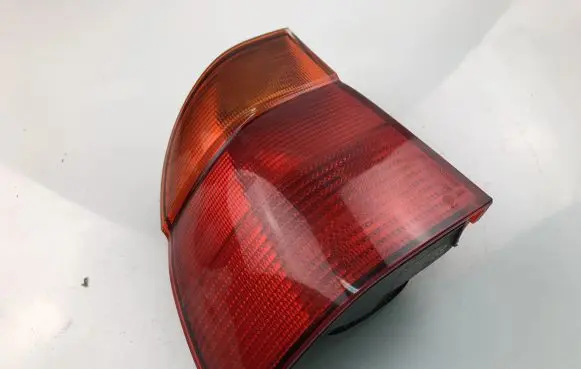 BMW 5 E39 Tailgate rear/tail lights 8361671