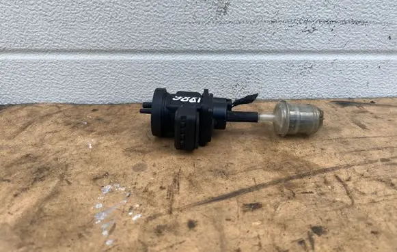 Mercedes-Benz E W210 Turbo solenoid valve A0005450427