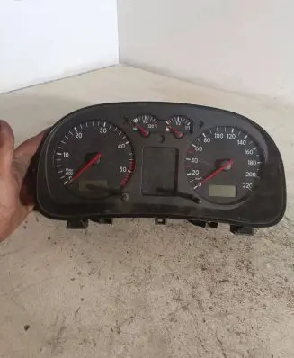 Volkswagen Golf IV Speedometer (instrument cluster) 1J0919861B 1B0919892Q 060662011019