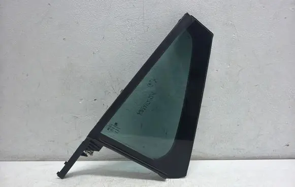 Skoda Kamiq Rear vent window glass 658845213A 658845213
