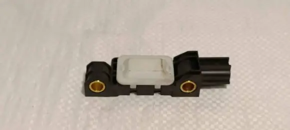 Audi A3 S3 8P Airbag deployment crash/impact sensor 4B0959643D 101004 010200