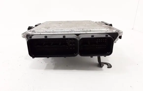Volkswagen Golf V Engine control unit/module
