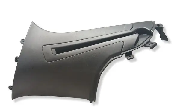 (D)pillar trim (top)