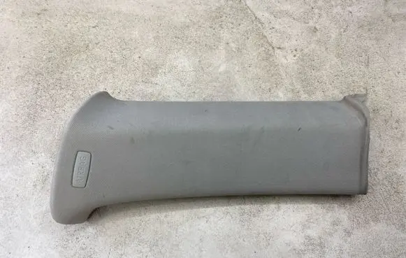 (C) pillar trim
