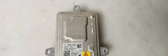 BMW 5 F10 F11 Headlight ballast module Xenon 7296090 10EEG111308 130732931700
