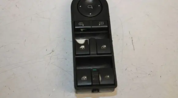 Opel Zafira B Electric window control switch 13228699 846K4JAPA 5011