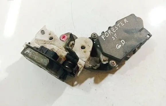 Subaru Forester SG Rear door lock 