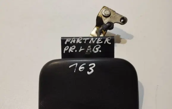 Peugeot Partner Front door exterior handle 96200483