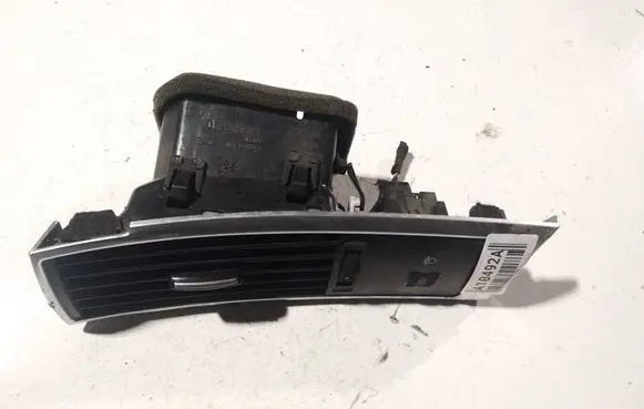 Audi A6 S6 C6 4F Dash center air vent grill 4f1820901d