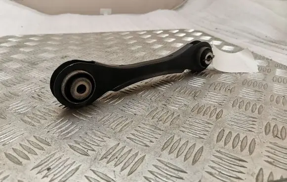 BMW 2 F22 F23 Rear control arm 679252539