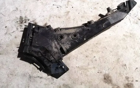 Audi Q7 4L Front bumper mounting bracket