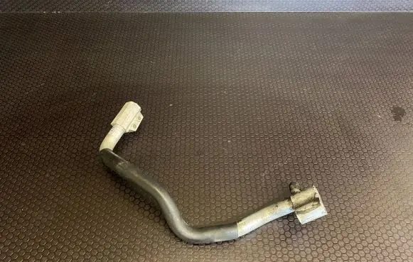 Audi A5 8T 8F Air conditioning (A/C) pipe/hose 8K1260712A