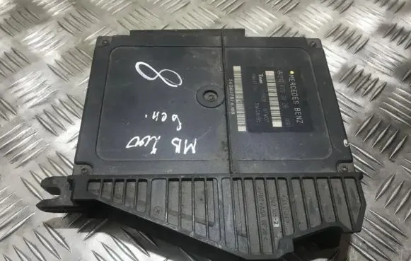 Mercedes-Benz E W210 Engine control unit/module 2108203826 335626