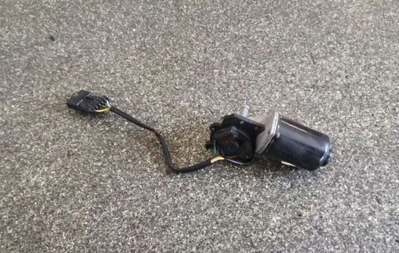 Opel Meriva A Wiper motor 93390344