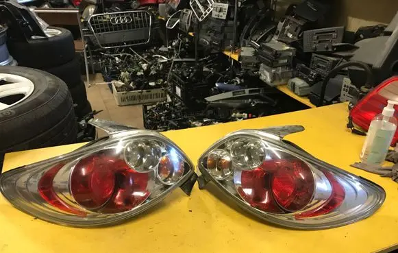 Peugeot 206 Rear/tail lights