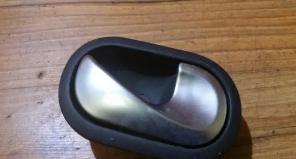 Renault Megane II Rear door interior handle 8200028486