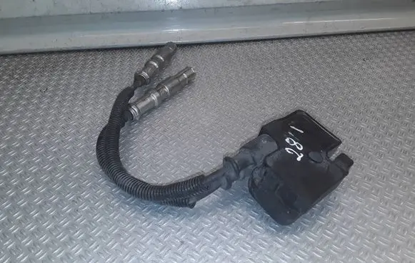 Mercedes-Benz ML W163 High voltage ignition coil A0001587803 0221503035
