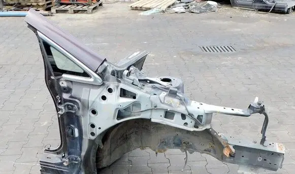 Mazda CX-7 Front quarter panel 192117