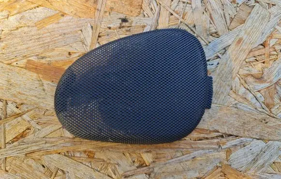 Chrysler 300M Rear door speaker cover trim 