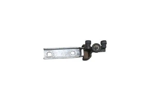 Iveco Daily 35 - 40.10 Sliding door middle roller runner 107117D6