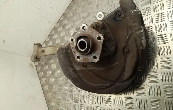 Volkswagen Touareg III Front wheel hub 4M0407559