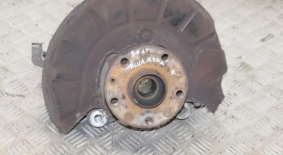 Seat Alhambra (Mk2) Front wheel hub