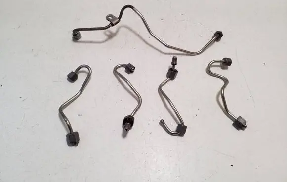 Mercedes-Benz Vito Viano W447 Fuel injector supply line/pipe