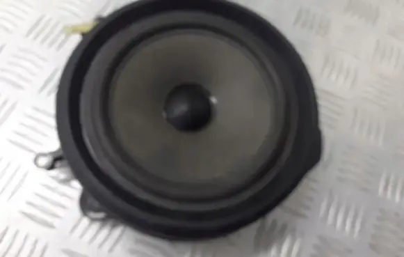 Audi A4 S4 B6 8E 8H Subwoofer speaker 8E0035411