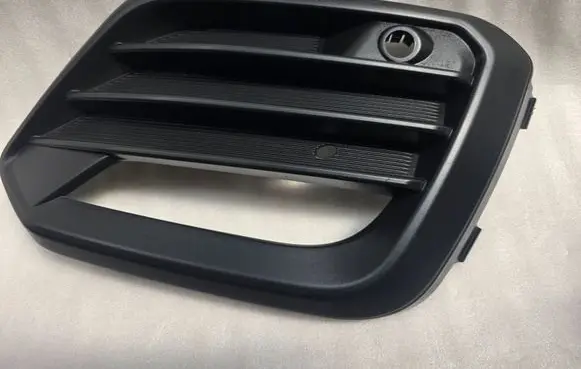Cupra Ateca Front bumper lower grill 575853666R