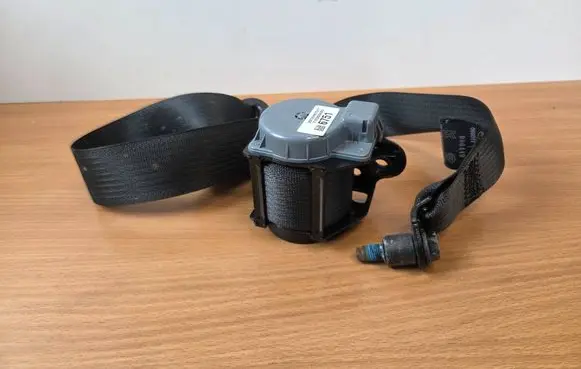 Opel Antara Rear seatbelt 20TEH67517 1RCA0106