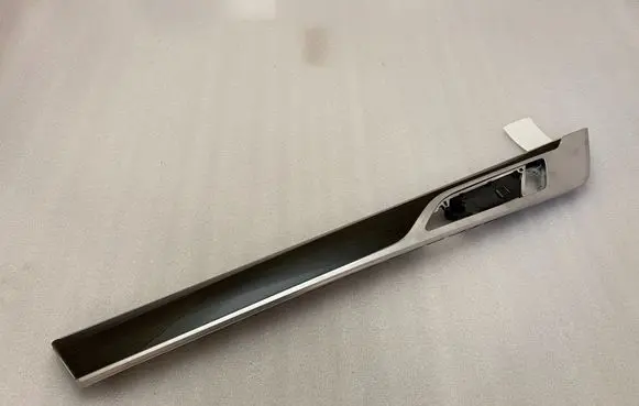 BMW 7 G11 G12 Front door trim bar 7464647