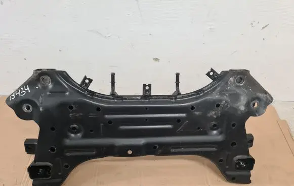 Hyundai i20 (GB IB) Front subframe 62401C8000