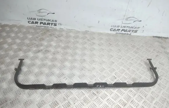 Volkswagen PASSAT B5 Air flow deflector 3B0877651A