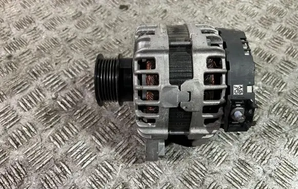 Volvo XC90 Generator/alternator 30659580