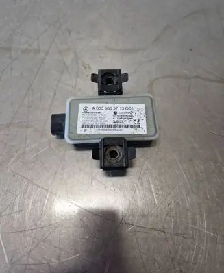 Mercedes-Benz GLC C253 Tire pressure control unit A0009003713