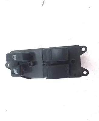 Toyota Avensis T250 Electric window control switch 84820-05110