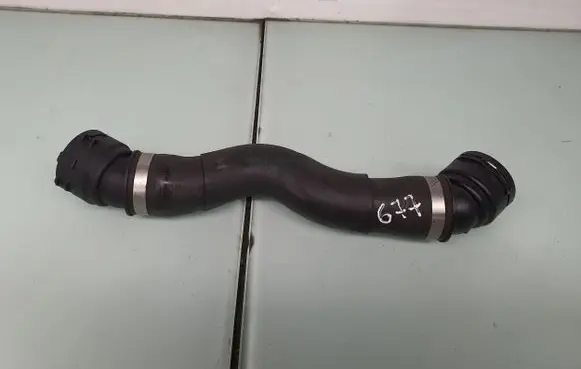 BMW 5 G30 G31 Engine coolant pipe/hose 8572906 17128572906