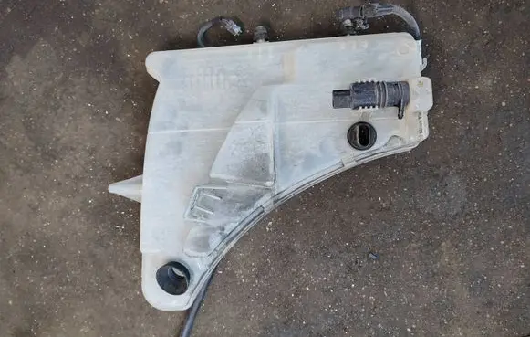 Porsche Panamera (970) Windshield washer fluid reservoir/tank 97052830103 97052870100 97062830105