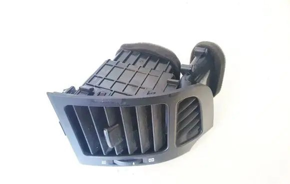 Chevrolet Captiva Dash center air vent grill