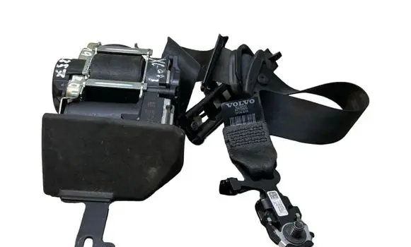 Volvo XC90 Front seatbelt 32239339 31332261