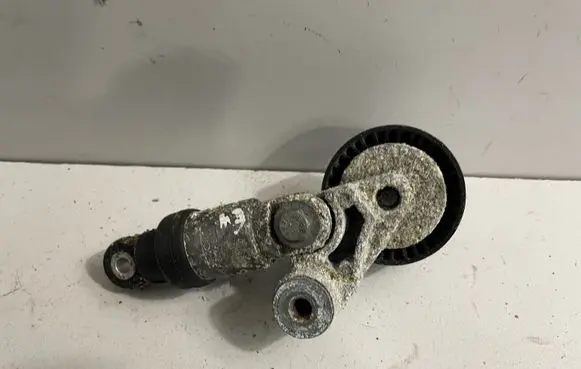 BMW M3 e92 Generator/alternator belt tensioner 1234567