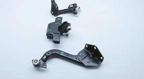 Mercedes-Benz Sprinter W907 W910 Sliding door upper roller guide/hinge A9107605000 A9107605700 007004