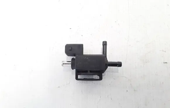 Volvo C70 Turbo solenoid valve 30670449