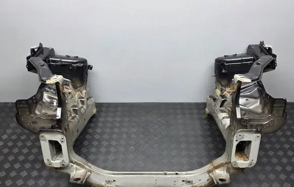 Peugeot 4007 Front bodywork piece 
