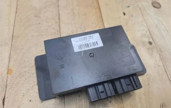 Volkswagen PASSAT B5 Comfort/convenience module 1J0959799F
