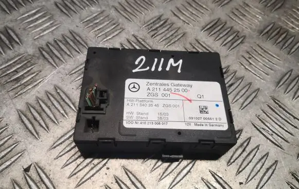 Mercedes-Benz E W211 Gateway control module 2114452500 A2114452500