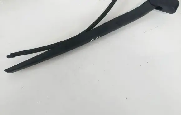 BMW 5 GT F07 Rear wiper blade arm 61627066175 61.62-7066175