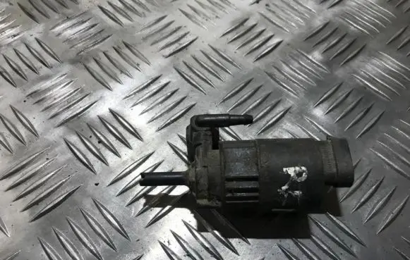 Renault Megane I Windscreen/windshield washer pump 7700821782