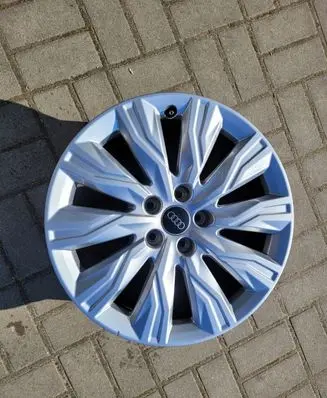 Audi A4 S4 B9 R20 alloy rim 8W0071498