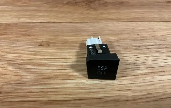 Volkswagen PASSAT B6 ESP (stability program) switch 3C0927117 03306